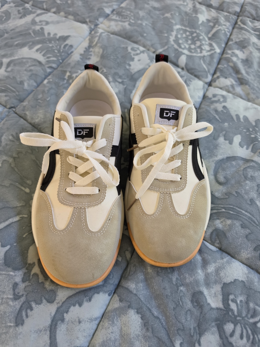 De Florance Logo Cloudea 2.0  Sneakers in Beige, White & Black